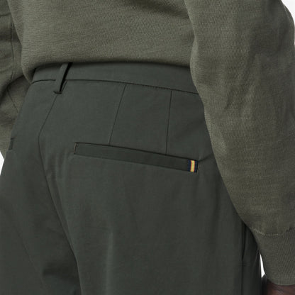 AILTON TWILL TECH PEACH - Pantalon - Chino - Homme - GREEN BLACKISH